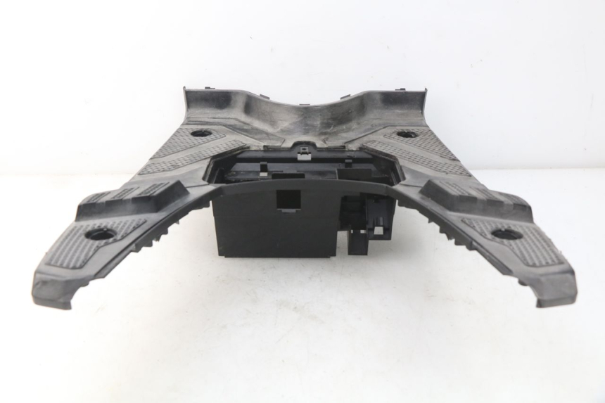 photo de MARCHE PIED YAMAHA BW'S BWS 125 (2010 - 2013) - Détail de la pièce