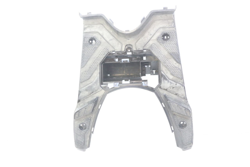 photo de MARCHE PIED YAMAHA BW'S BWS 125 (2010 - 2013) - Gros plan technique