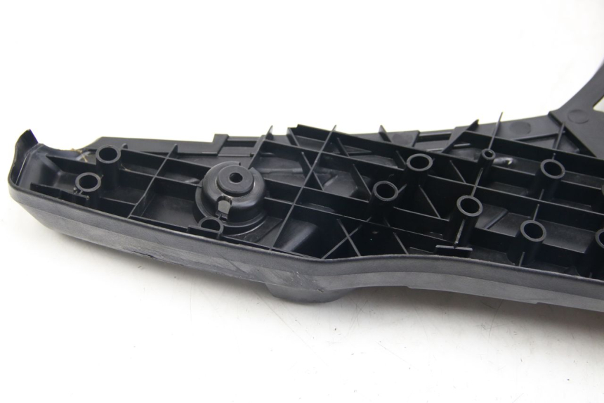 photo de MARCHE PIED YAMAHA BW'S BWS 125 (2010 - 2013) - Zoom composants