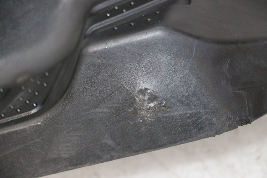 photo de MARCHE PIED SYM CROX 4T 50 (2016 - 2023) - État de surface