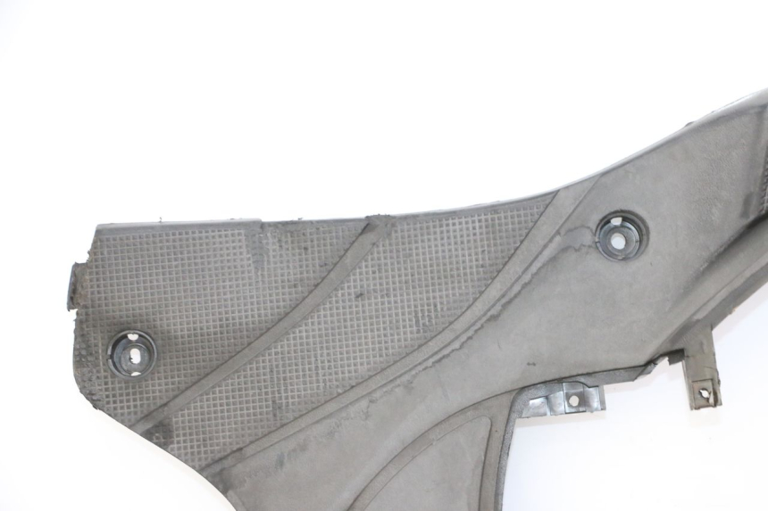 photo de MARCHE PIED YAMAHA CYGNUS X INJECTION 125 (2007 - 2013) - Vue rapprochée