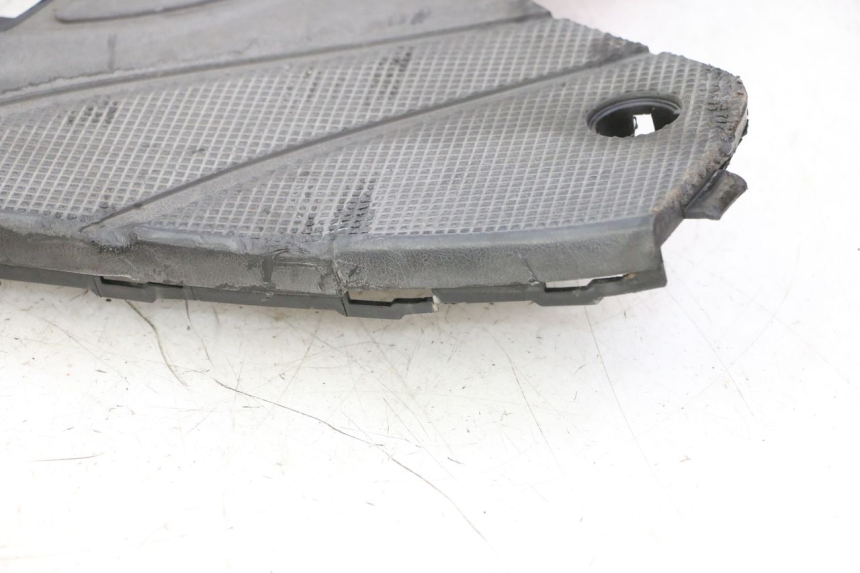 photo de MARCHE PIED YAMAHA CYGNUS X INJECTION 125 (2007 - 2013) - État de surface