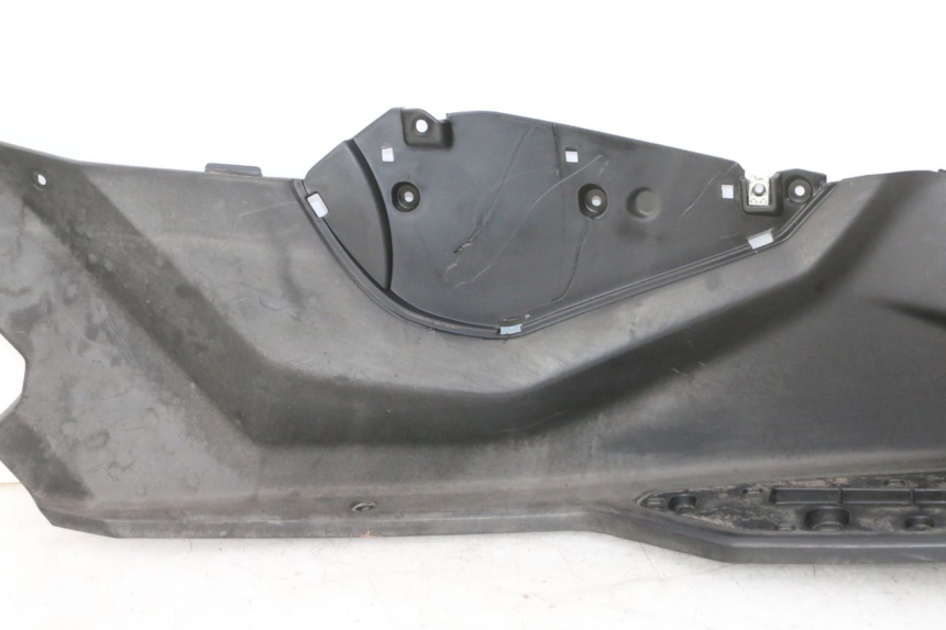 photo de MARCHE PIED DROIT QUADRO 4 4D 350 (2015 - 2018) - Marquages et références