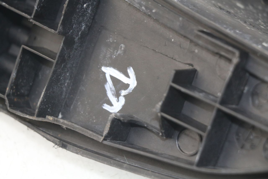 photo de MARCHE PIED DROIT KYMCO DINK STREET 125 (2009 - 2014) - Gros plan technique