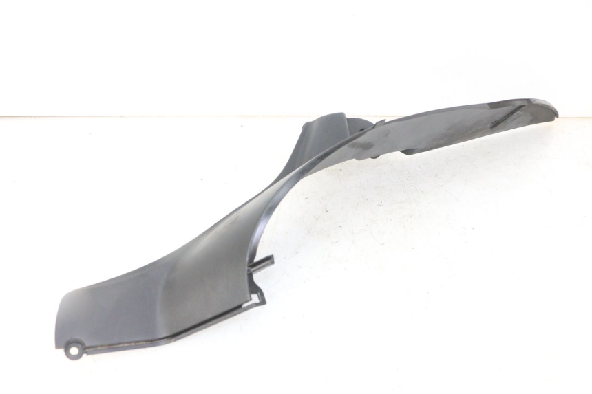 photo de MARCHE PIED DROIT PEUGEOT ELYSEO 125 (1999 - 2004) - Gros plan technique