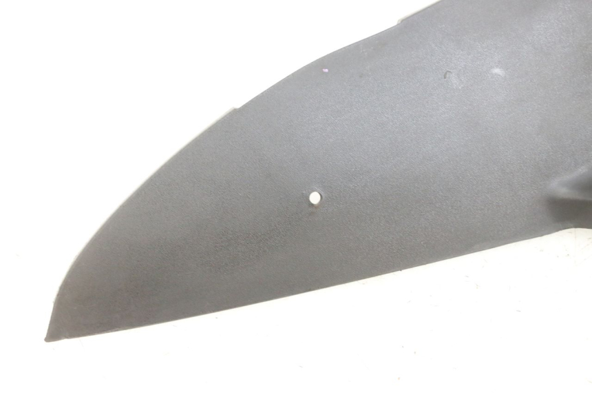 photo de MARCHE PIED DROIT PEUGEOT ELYSEO 125 (1999 - 2004) - État de surface