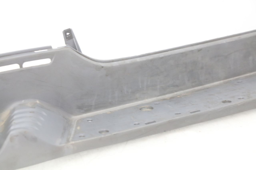 photo de MARCHE PIED DROIT HONDA FES PANTHEON 2T 125 (1998 - 2002) - État de surface