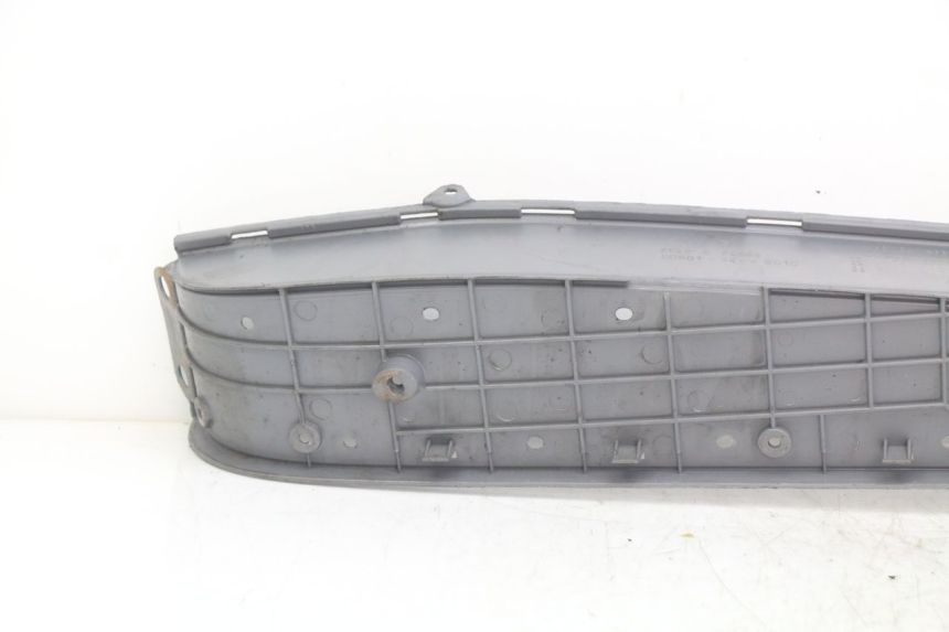 photo de MARCHE PIED DROIT HONDA FES PANTHEON 2T 125 (1998 - 2002) - Zoom état d’usage