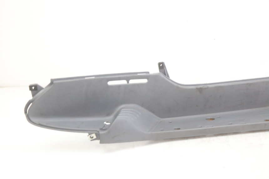 photo de MARCHE PIED DROIT HONDA FES PANTHEON 2T 125 (1998 - 2002) - Points de fixation