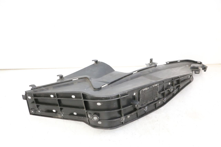 photo de MARCHE PIED DROIT HONDA FORZA ABS 300 (2013 - 2017) - Autre angle de vue