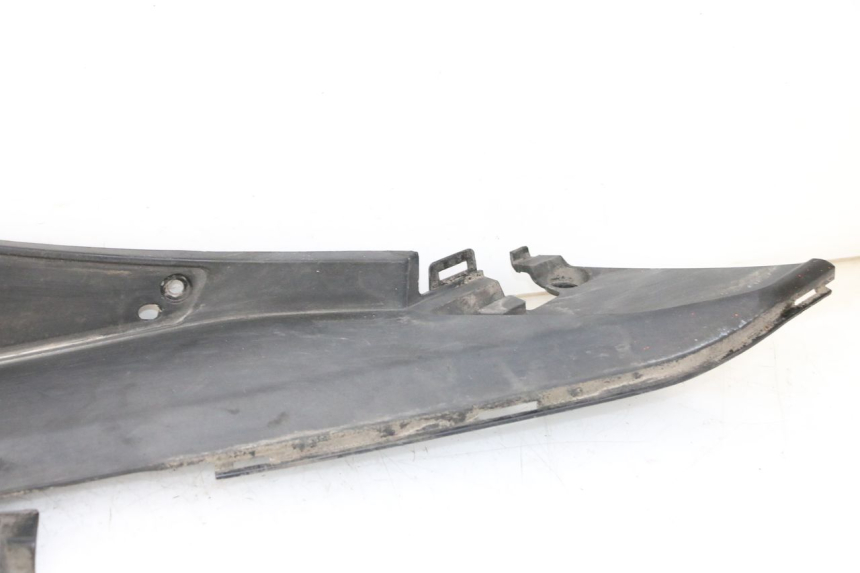 photo de MARCHE PIED DROIT HONDA FORZA ABS 300 (2013 - 2017) - État de surface