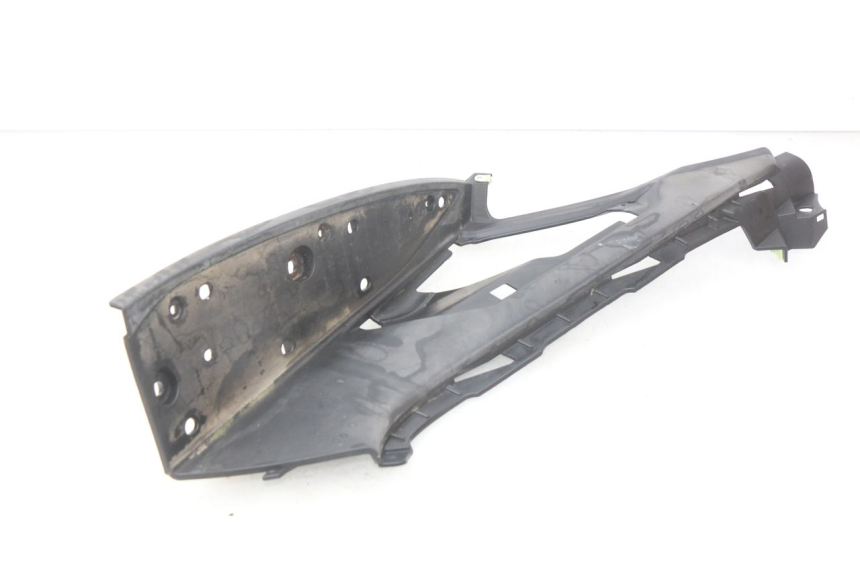 photo de MARCHE PIED DROIT PEUGEOT GEOPOLIS 400 (2007 - 2013) - Autre angle de vue