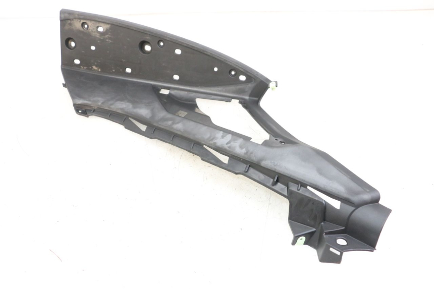 photo de MARCHE PIED DROIT PEUGEOT GEOPOLIS RS 125 (2007 - 2009) - Gros plan technique