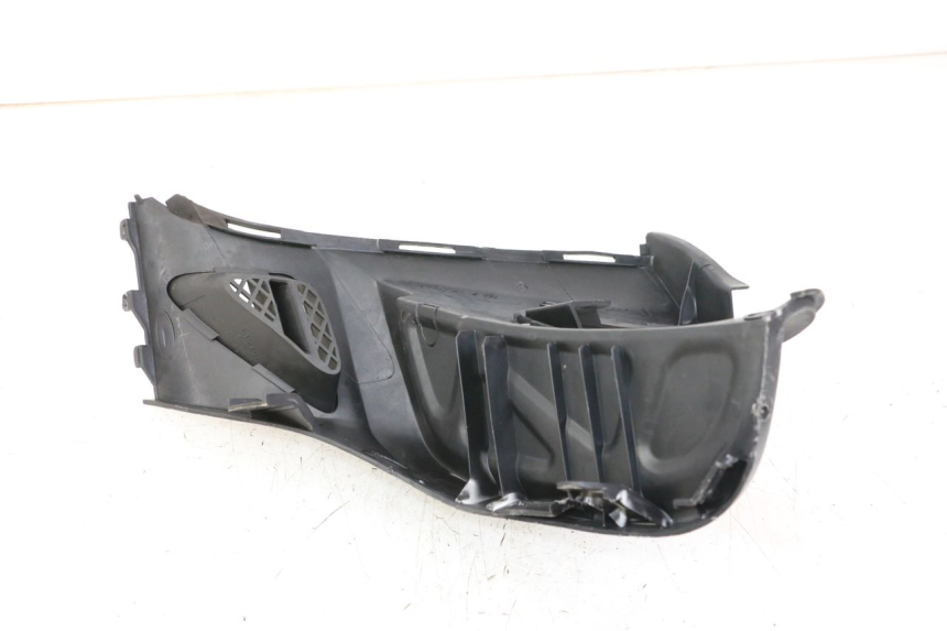 photo de MARCHE PIED DROIT KYMCO GRAND DINK 125 (2008 - 2014) - Autre angle de vue