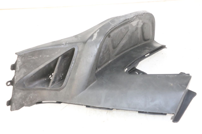 photo de MARCHE PIED DROIT KYMCO GRAND DINK 125 (2008 - 2014) - Gros plan technique