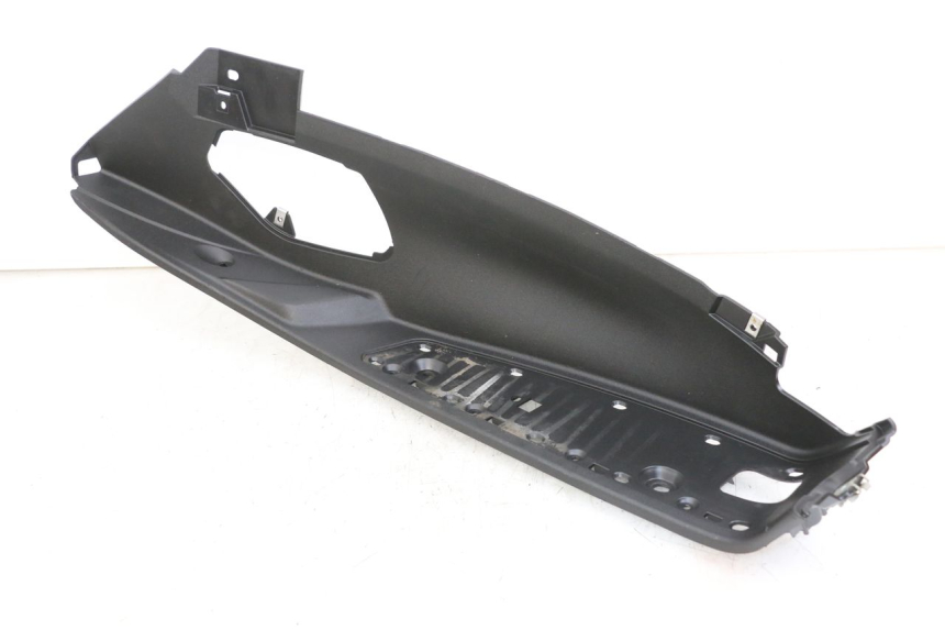 photo de MARCHE PIED DROIT PIAGGIO MP3 HPE 350 (2018 - 2020) - Gros plan technique