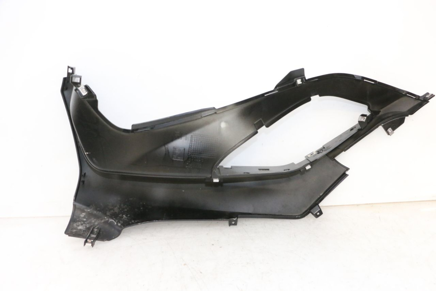 photo de MARCHE PIED DROIT PIAGGIO MP3 HPE 300 (2019 - 2026) - Zoom état d’usage