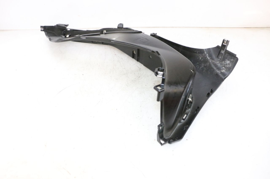 photo de MARCHE PIED DROIT PIAGGIO MP3 HPE 300 (2019 - 2026) - Vue d’ensemble