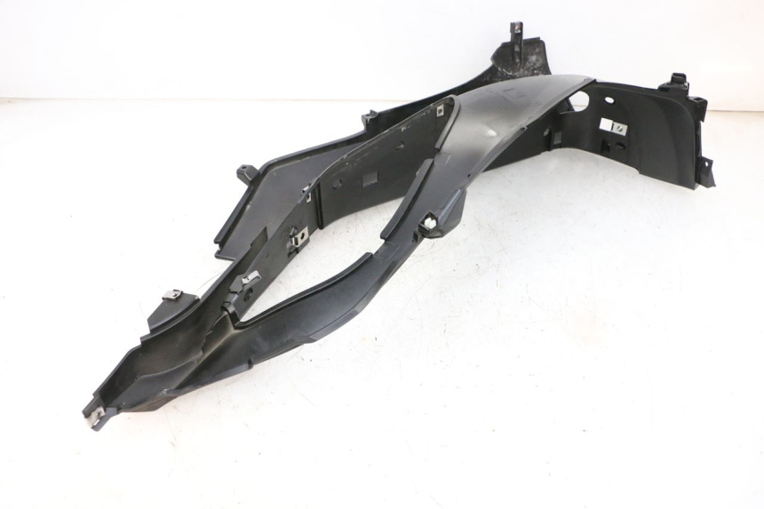 photo de MARCHE PIED DROIT PIAGGIO MP3 HPE 300 (2019 - 2026) - Points de fixation