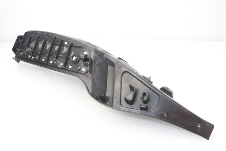 photo de MARCHE PIED DROIT PIAGGIO MP3 LT 400 (2007 - 2012) - Zoom état d’usage