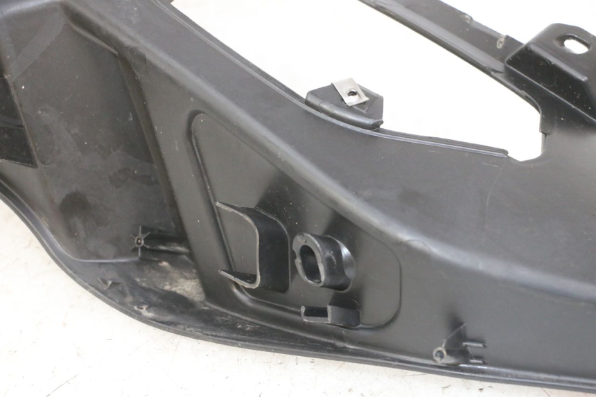 photo de MARCHE PIED DROIT PIAGGIO MP3 LT 300 (2010 - 2016) - Autre angle de vue