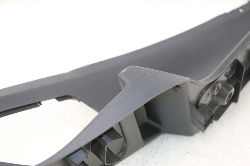 photo de MARCHE PIED DROIT PIAGGIO MP3 LT 400 (2007 - 2012) - Vue d’ensemble