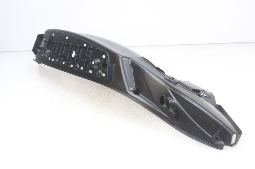 photo de MARCHE PIED DROIT PIAGGIO MP3 500 (2014 - 2017) - Autre angle de vue