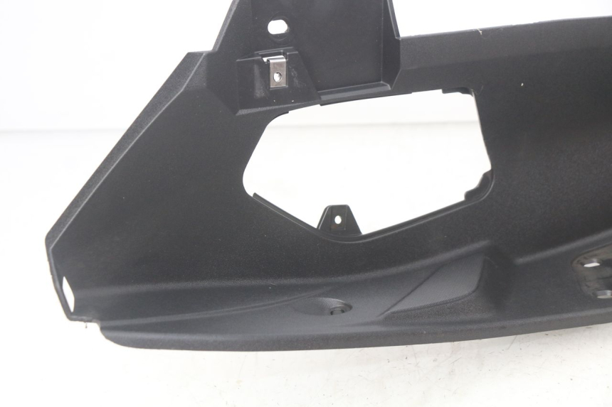 photo de MARCHE PIED DROIT PIAGGIO MP3 500 (2014 - 2017) - État de surface