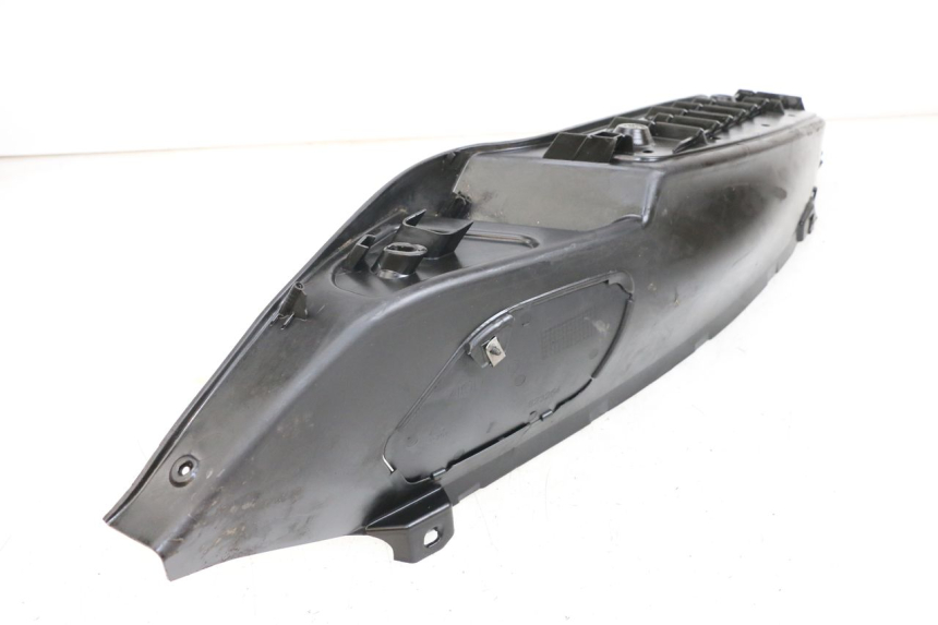 photo de MARCHE PIED DROIT PIAGGIO MP3 500 (2011 - 2015) - Détail de la pièce