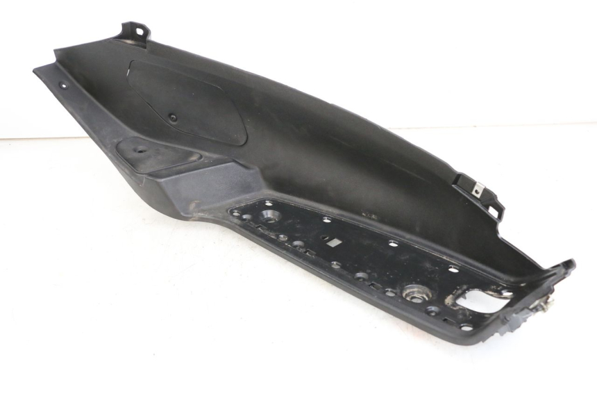 photo de MARCHE PIED DROIT PIAGGIO MP3 500 (2011 - 2015) - Autre angle de vue