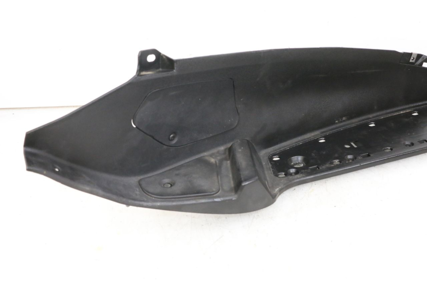 photo de MARCHE PIED DROIT PIAGGIO MP3 500 (2011 - 2015) - Gros plan technique