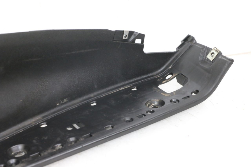 photo de MARCHE PIED DROIT PIAGGIO MP3 500 (2011 - 2015) - Vue d’ensemble