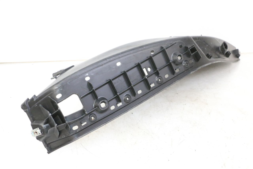 photo de MARCHE PIED DROIT PIAGGIO MP3 500 (2014 - 2017) - Détail de la pièce