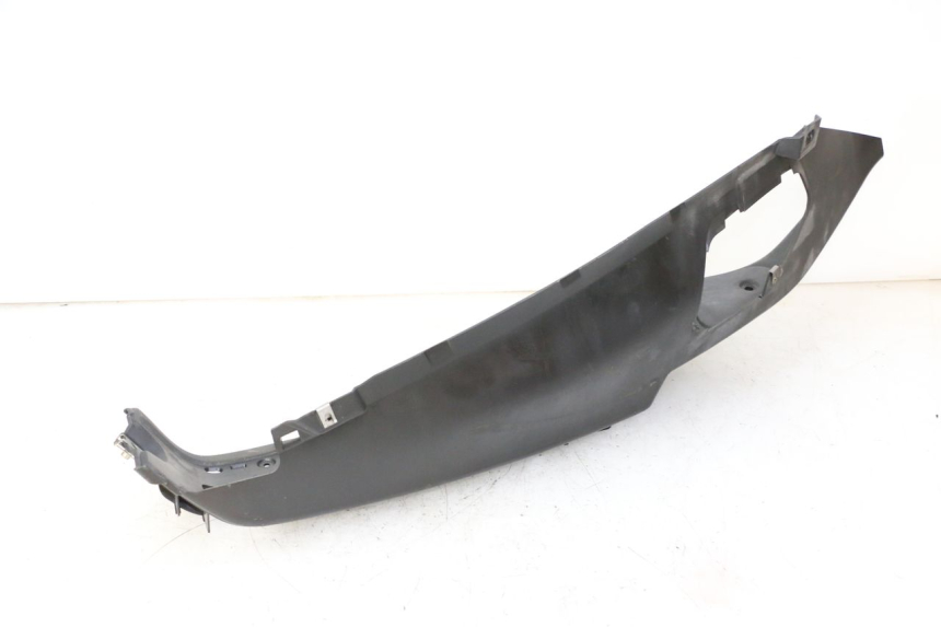 photo de MARCHE PIED DROIT PIAGGIO MP3 500 (2011 - 2015) - Autre angle de vue
