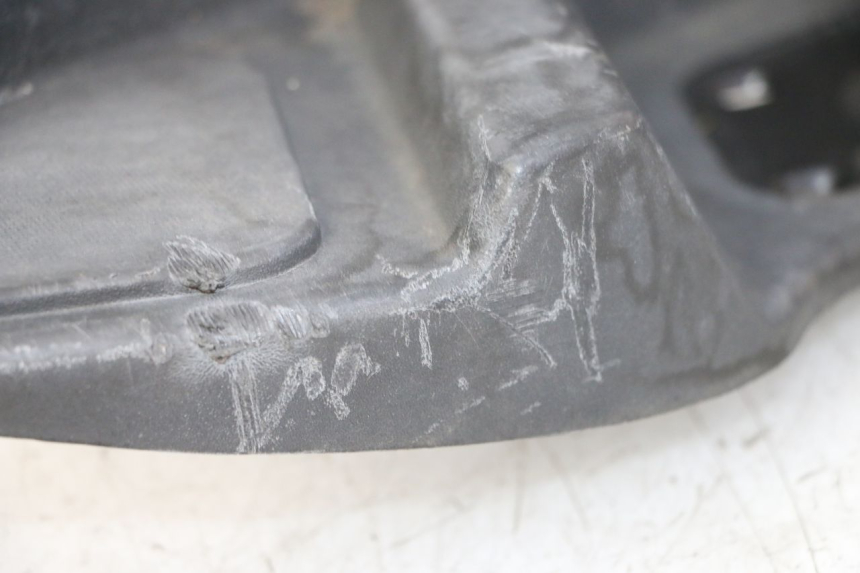 photo de MARCHE PIED DROIT PIAGGIO MP3 500 (2011 - 2015) - Vue d’ensemble