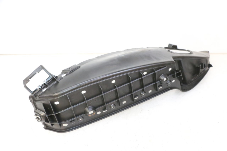 photo de MARCHE PIED DROIT PIAGGIO MP3 125 (2006 - 2014) - Zoom état d’usage