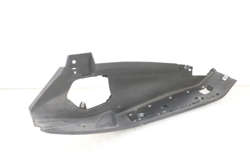 photo de MARCHE PIED DROIT PIAGGIO MP3 500 (2016 - 2018) - Vue d’ensemble