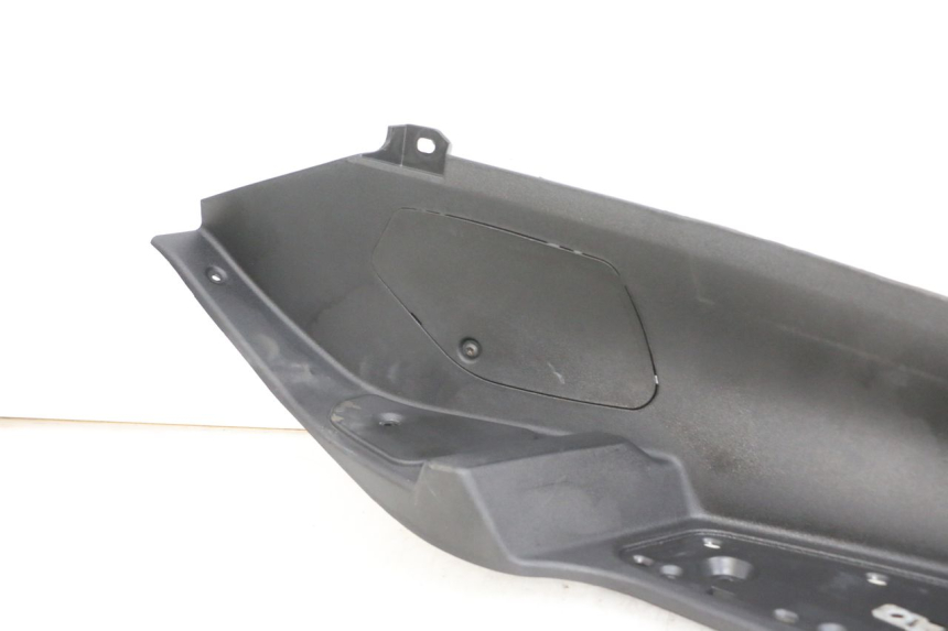 photo de MARCHE PIED DROIT PIAGGIO MP3 RL 250 (2006 - 2010) - Marquages et références