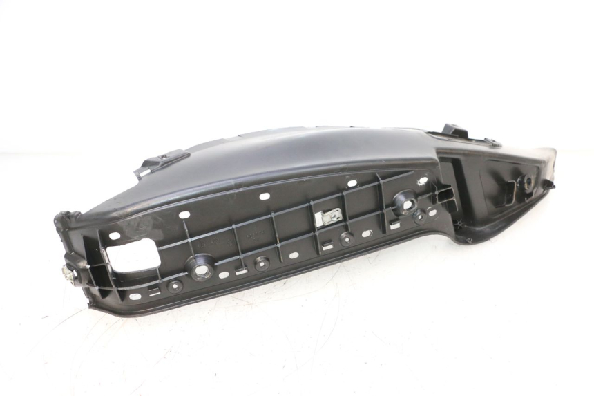 photo de MARCHE PIED DROIT PIAGGIO MP3 RL 250 (2006 - 2010) - Zoom état d’usage