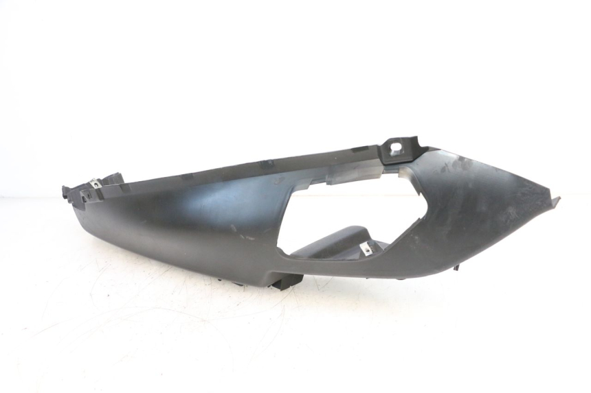 photo de MARCHE PIED DROIT PIAGGIO MP3 RL 250 (2006 - 2010) - Vue d’ensemble