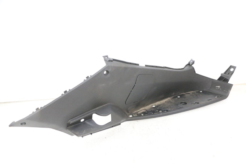 photo de MARCHE PIED DROIT PEUGEOT SATELIS 125 (2013 - 2018) - Vue principale