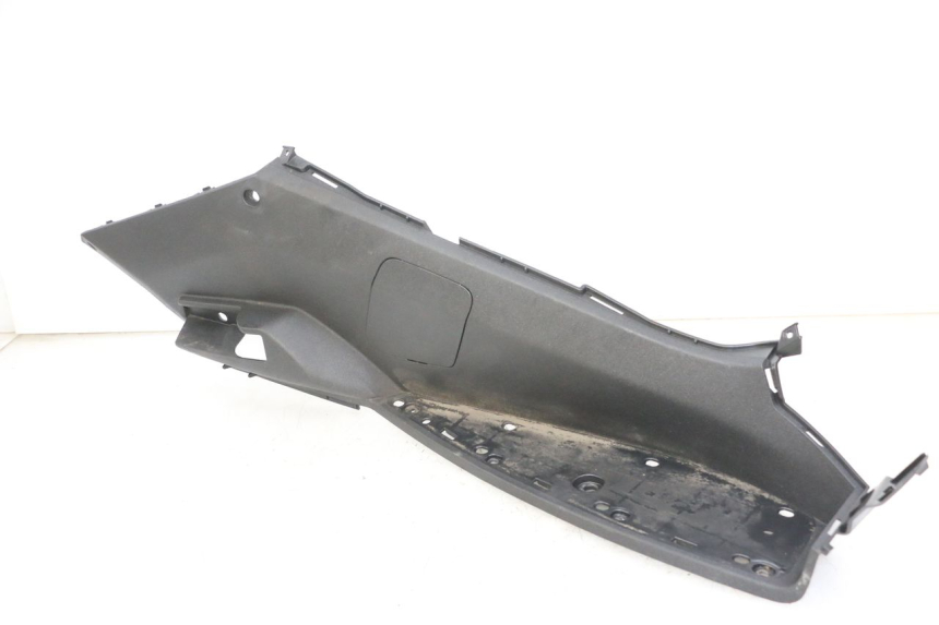 photo de MARCHE PIED DROIT PEUGEOT SATELIS 125 (2013 - 2018) - Vue d’ensemble