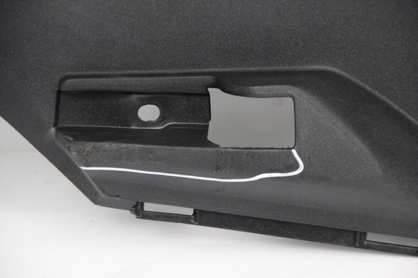 photo de MARCHE PIED DROIT PEUGEOT SATELIS 125 (2013 - 2018) - Détail de la pièce