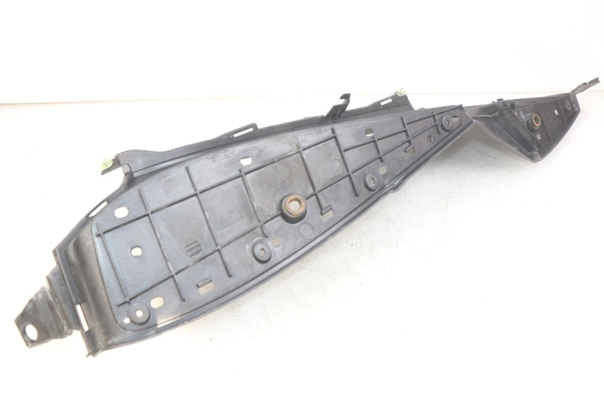 photo de MARCHE PIED DROIT PEUGEOT SATELIS 125 (2006 - 2009) - Zoom état d’usage