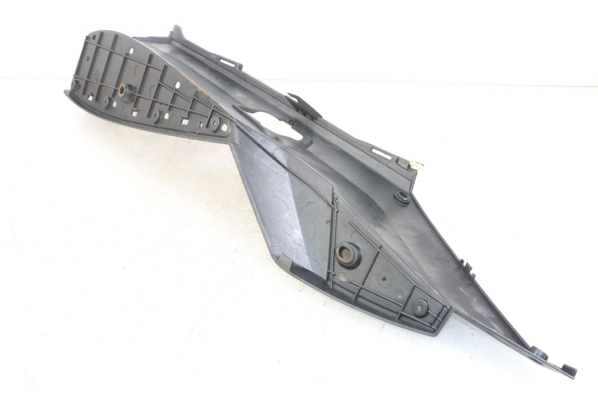 photo de MARCHE PIED DROIT PEUGEOT SATELIS 125 (2006 - 2009) - Détail de la pièce