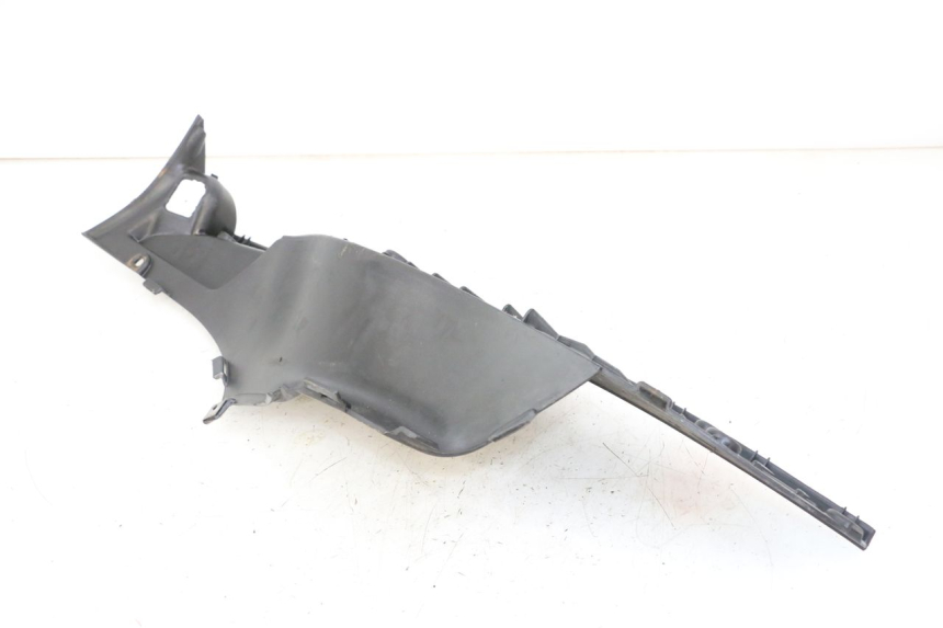 photo de MARCHE PIED DROIT APRILIA SCARABEO GT TOURING 125 (1999 - 2005) - Zoom état d’usage