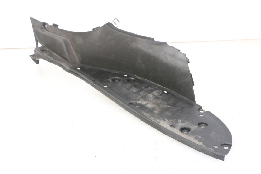 photo de MARCHE PIED DROIT APRILIA SCARABEO GT TOURING 125 (1999 - 2005) - Points de fixation