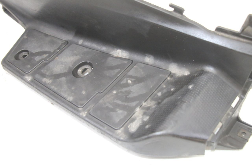 photo de MARCHE PIED DROIT SUZUKI BURGMAN 125 (2015 - 2017) - Zoom état d’usage