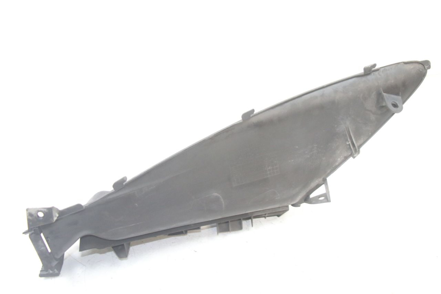 photo de MARCHE PIED DROIT SUZUKI BURGMAN 125 (2015 - 2017) - Gros plan technique