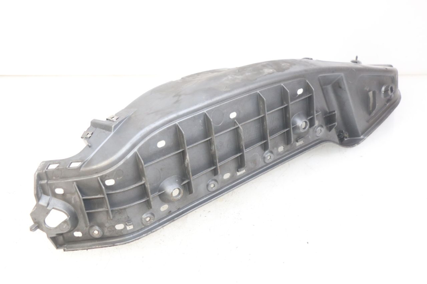 photo de MARCHE PIED DROIT PIAGGIO X8 125 (2004 - 2007) - Zoom état d’usage